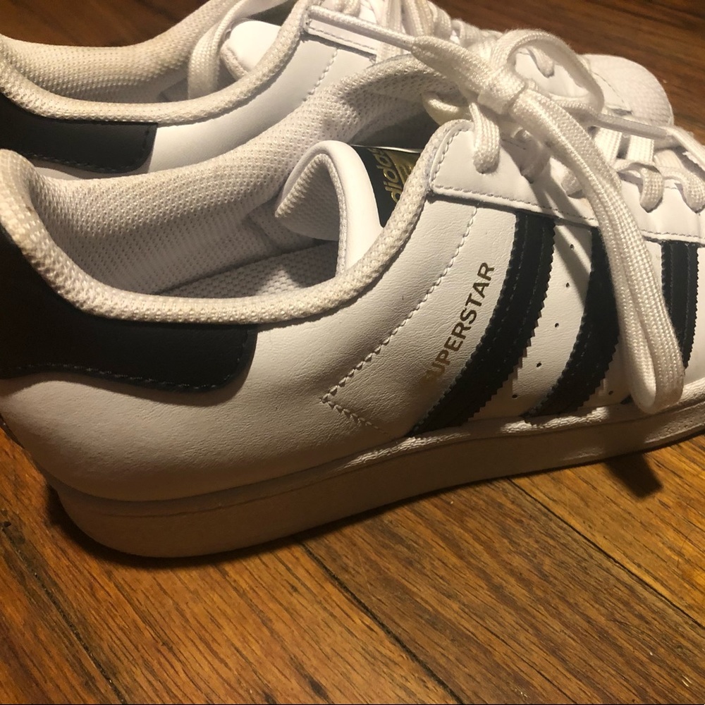 Mens Adidas Superstar White with Black stripe brand new never worn/ wrong size